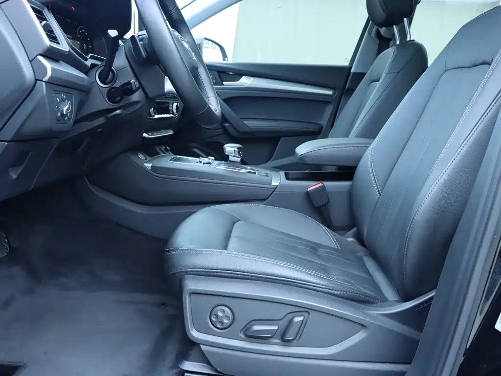 Audi Q5L 2020 45 TFSI Premium Fashion