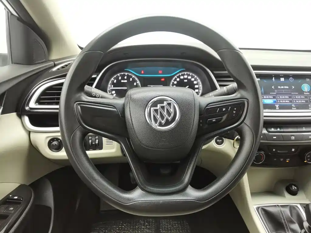 Buick Excelle — миниатюра 11
