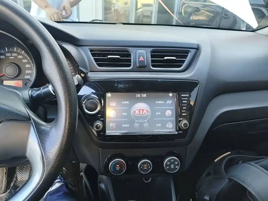 Kia K2 — миниатюра 13