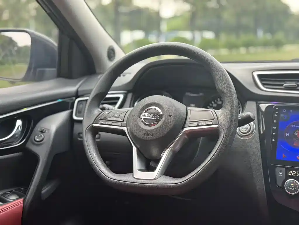 Nissan Qashqai — миниатюра 10