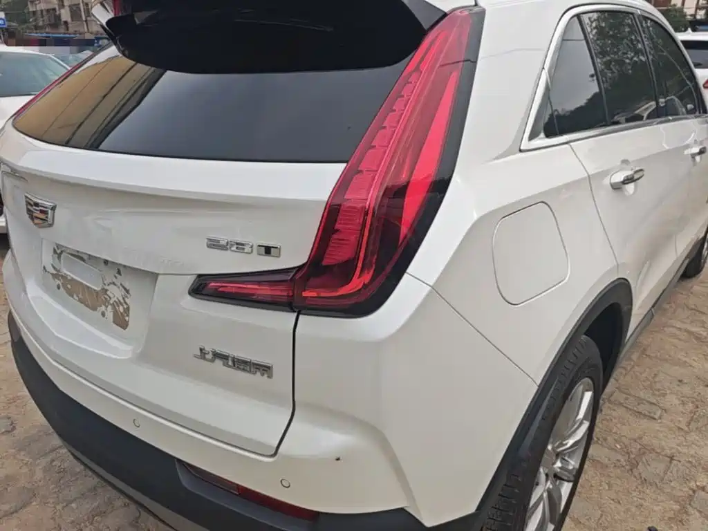Cadillac XT4 — миниатюра 8