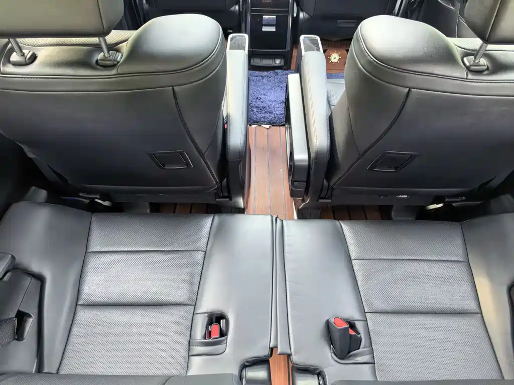 Toyota Vellfire — фотографии объявления, Фото 17