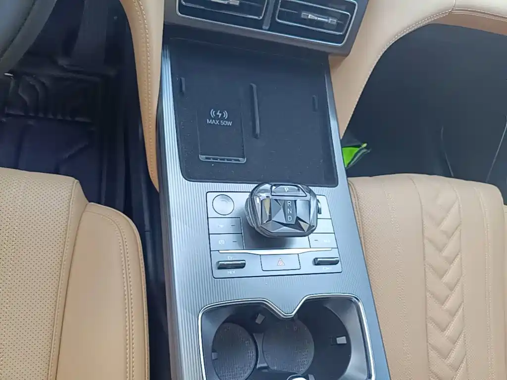 BYD L DM-i — миниатюра 14