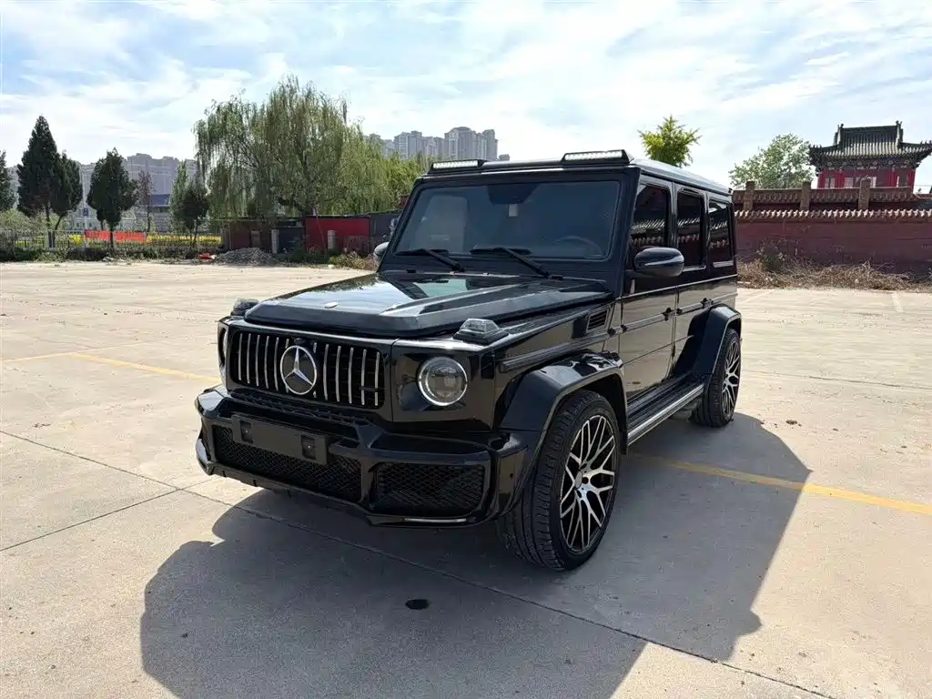 Mercedes-Benz G-Class 2011