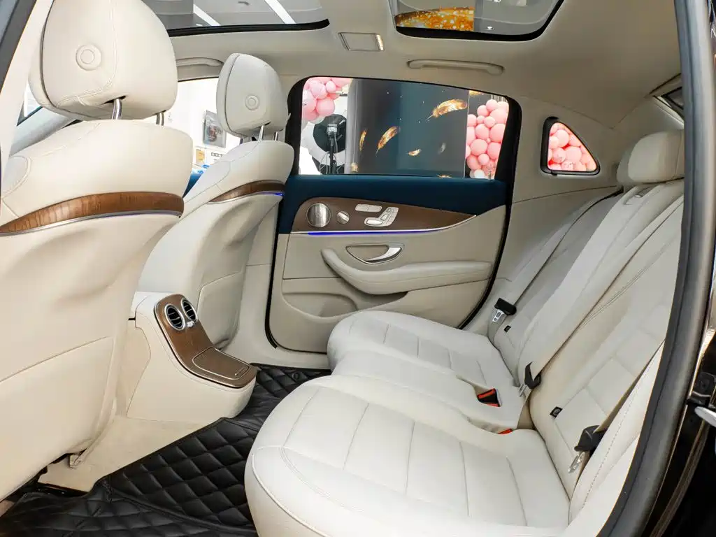 Mercedes-Benz E-Class — миниатюра 30