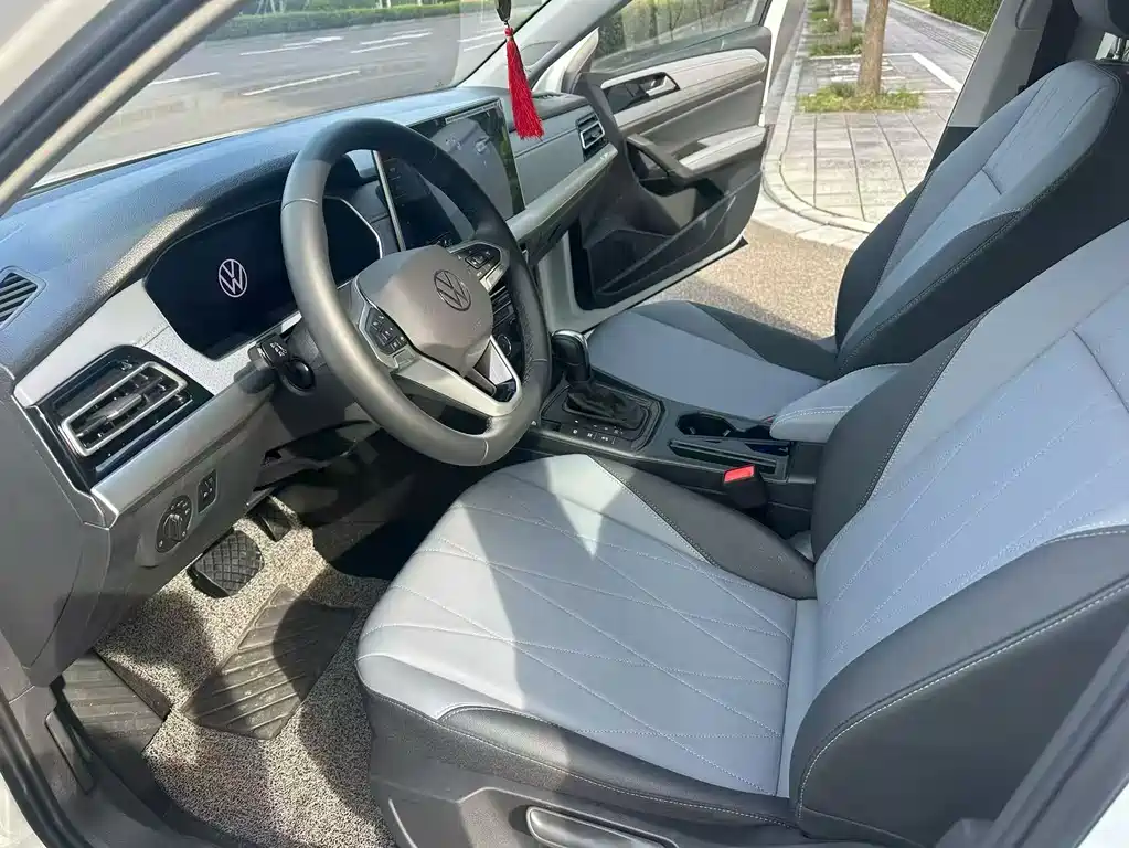 Volkswagen Lavida — миниатюра 8