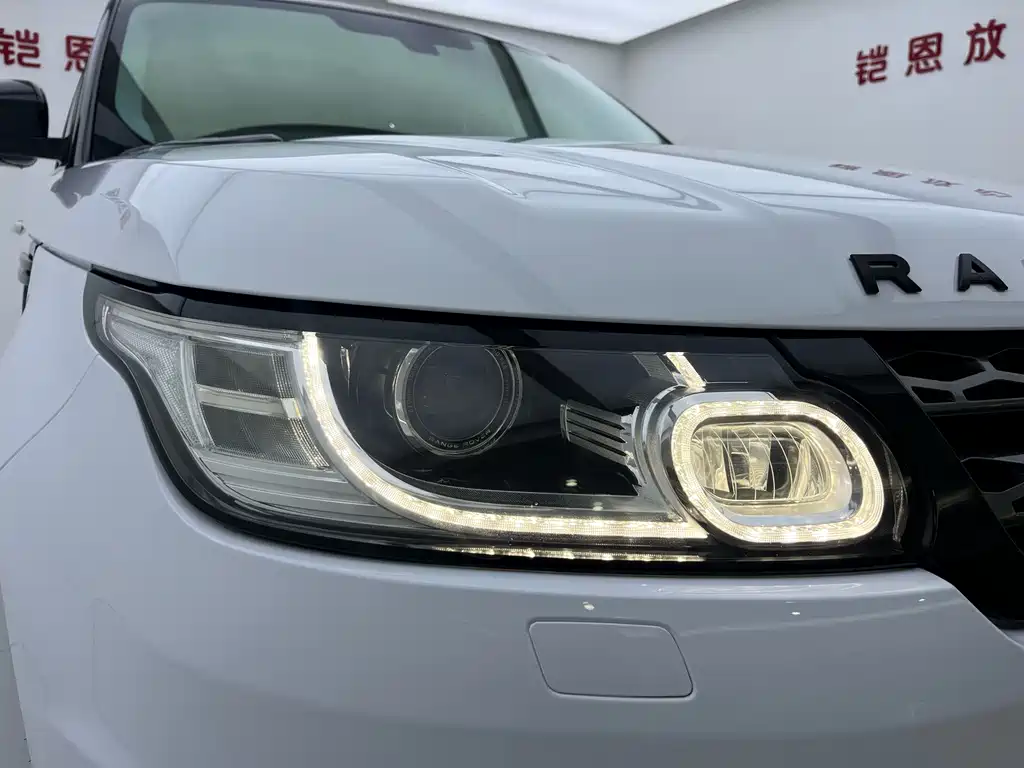 Land Rover Sport — миниатюра 4