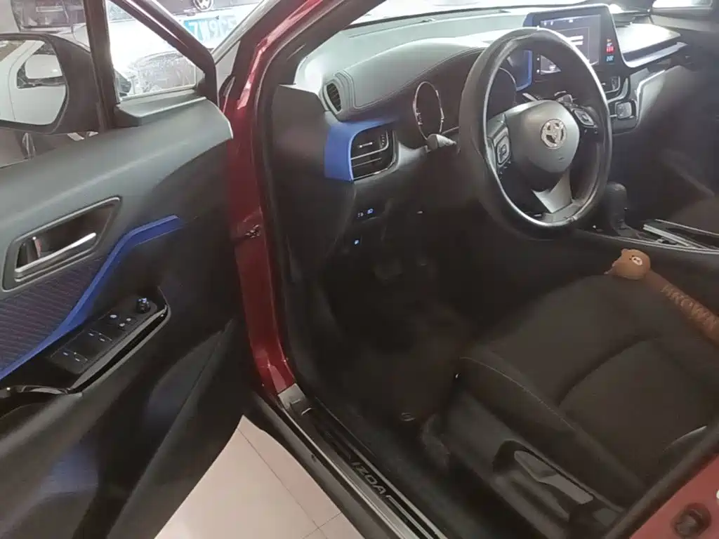 Toyota IZOA — миниатюра 16