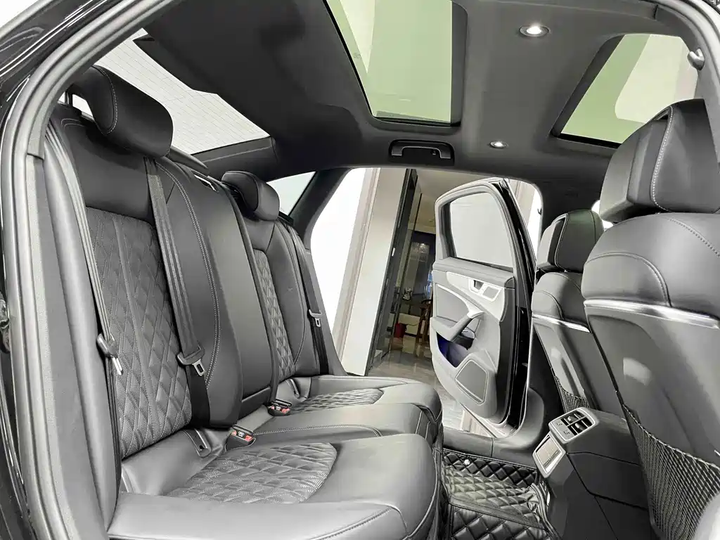 Audi A6L — миниатюра 5