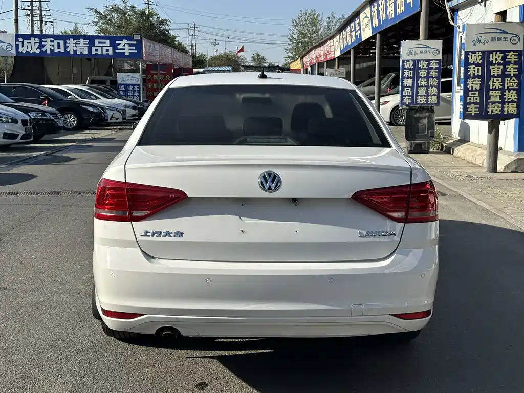Volkswagen Lavida — миниатюра 8