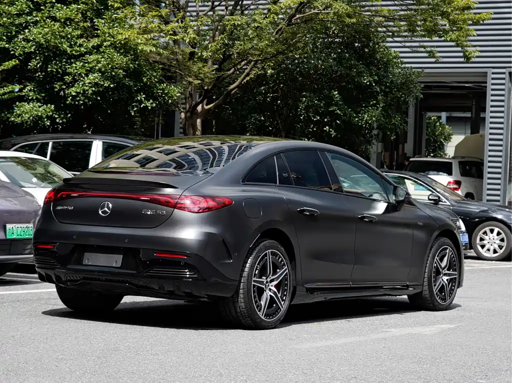Mercedes-Benz EQE AMG — миниатюра 4
