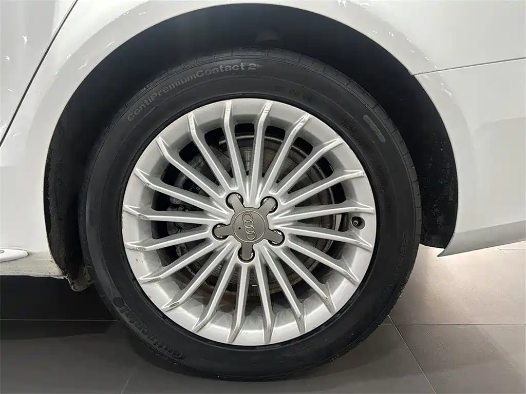 Audi A4L — миниатюра 14