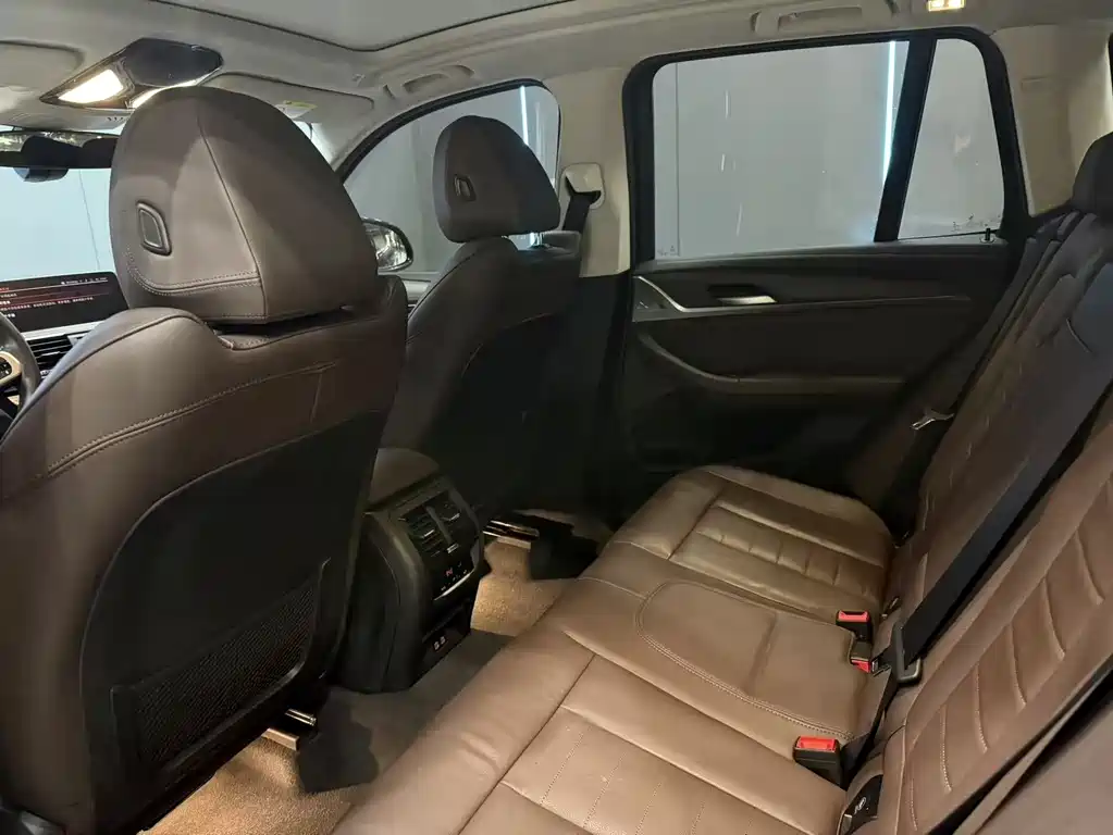 BMW X3 — миниатюра 10