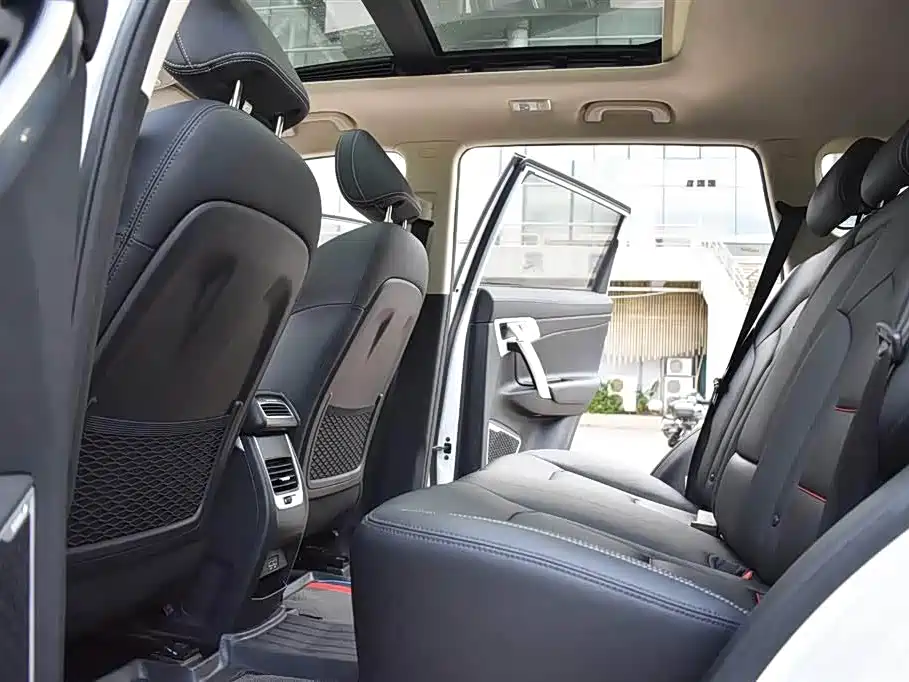 GEELY AUTOMOBILE BOYUE