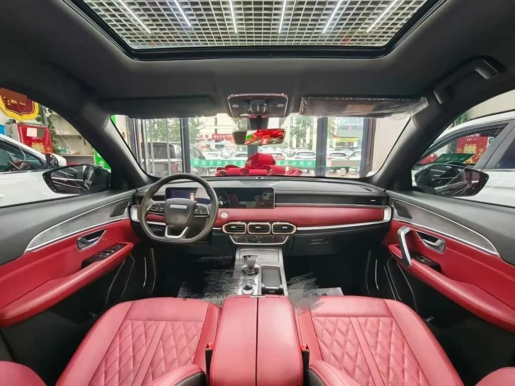 Jetour Jetour X70 PLUS 1.5 л 2024 г. Чёрный, пробег 12000 км
