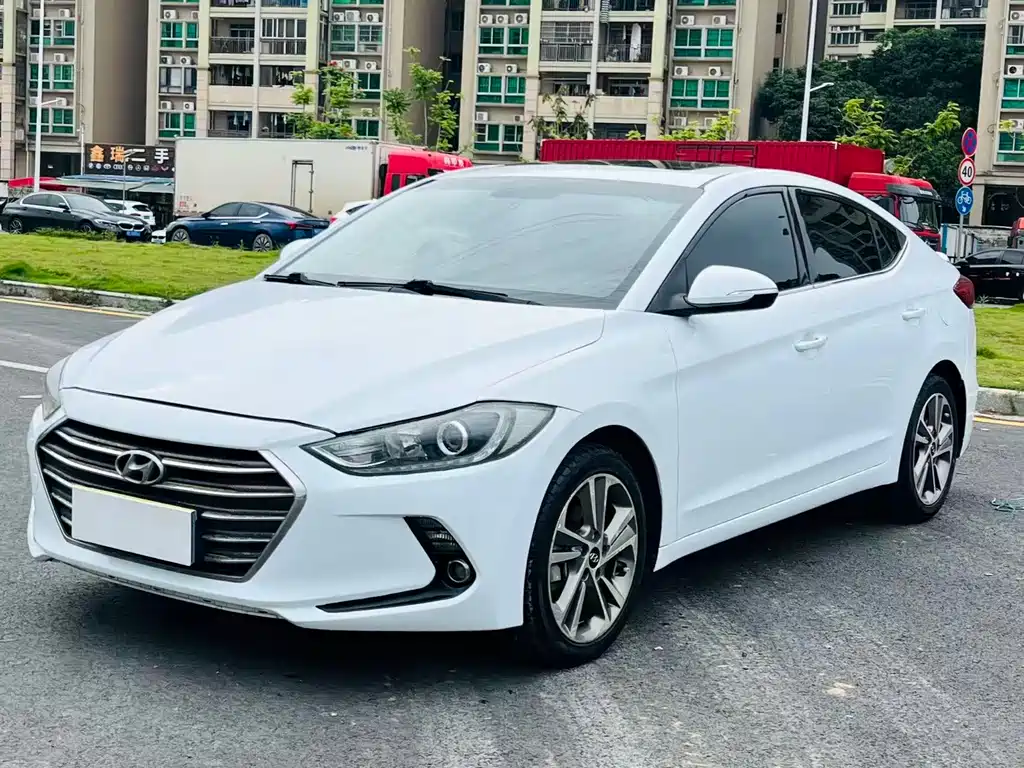 Hyundai Elantra 2016