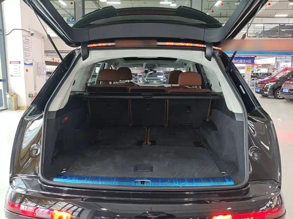 Audi Q7 — миниатюра 19