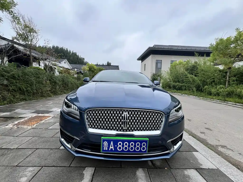 Lincoln MKZ — миниатюра 9