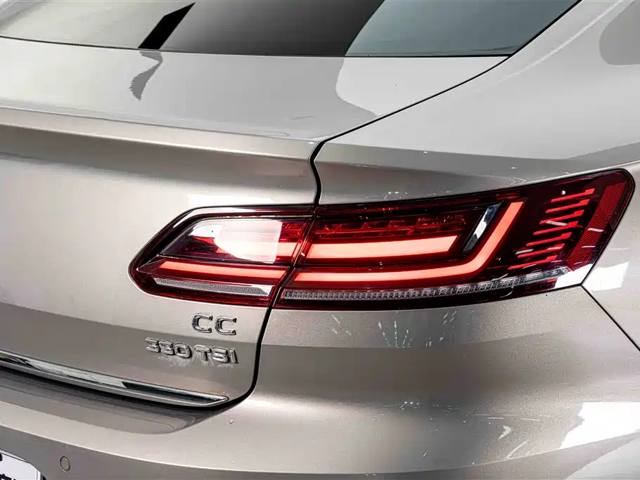 Volkswagen CC — миниатюра 8