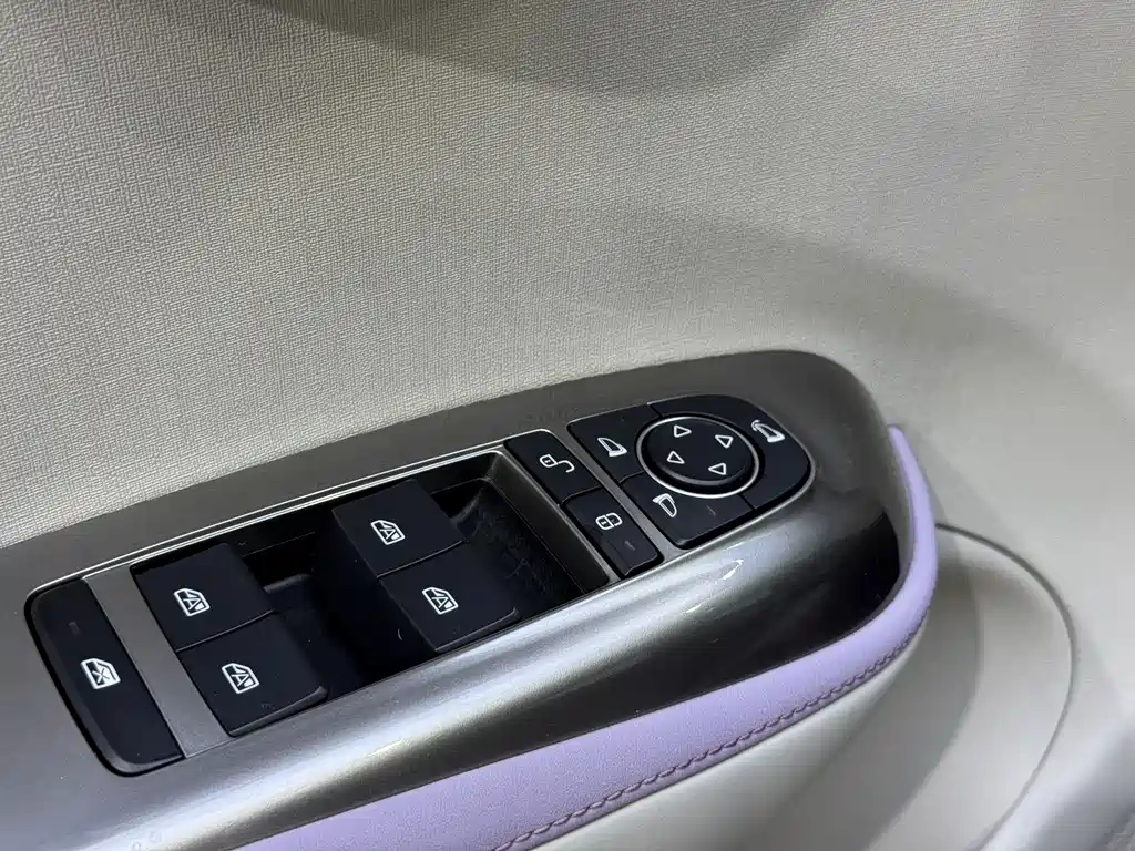 BYD Dolphin — миниатюра 5