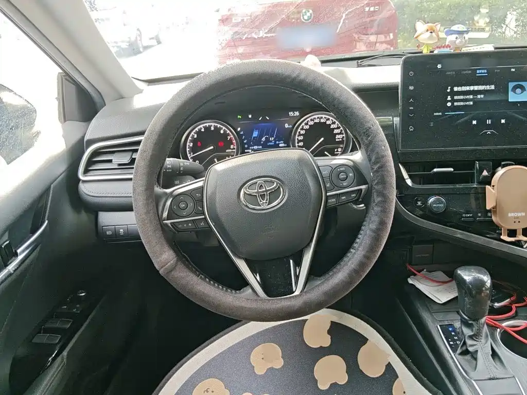 Toyota Camry — миниатюра 6