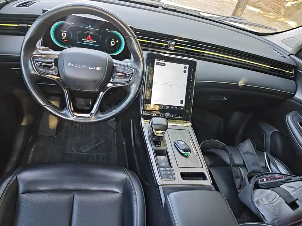 Roewe RX5 New Energy — миниатюра 14
