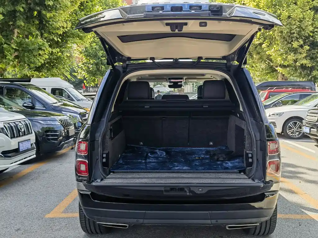 Land Rover Range Rover — миниатюра 13