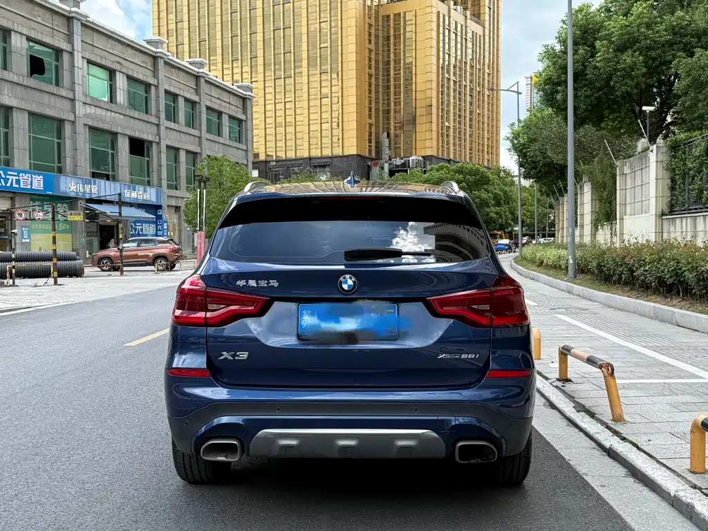 BMW X3 — миниатюра 4