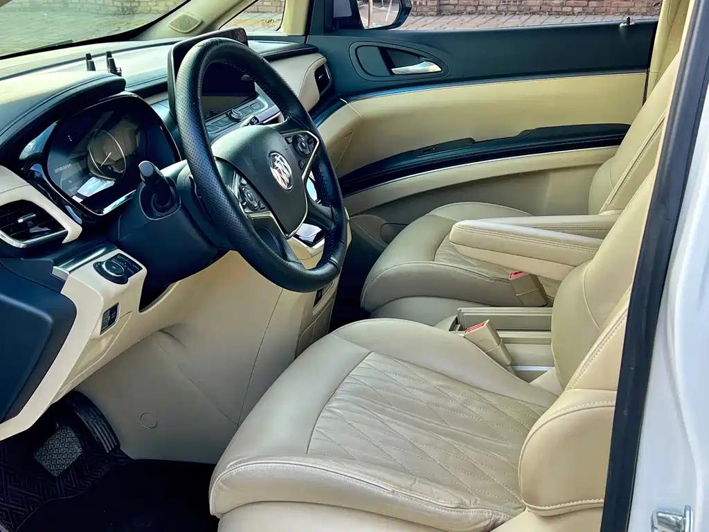 Buick GL8 — миниатюра 4