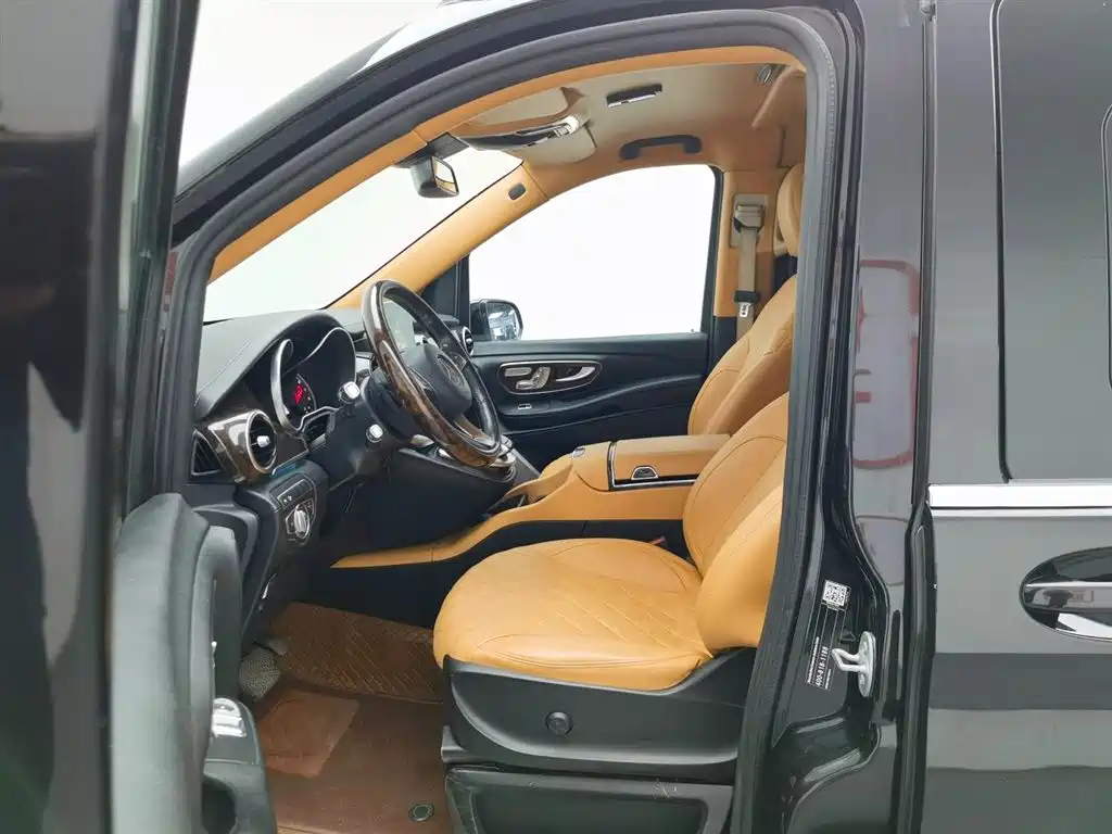 MERCEDES-BENZ V CLASS