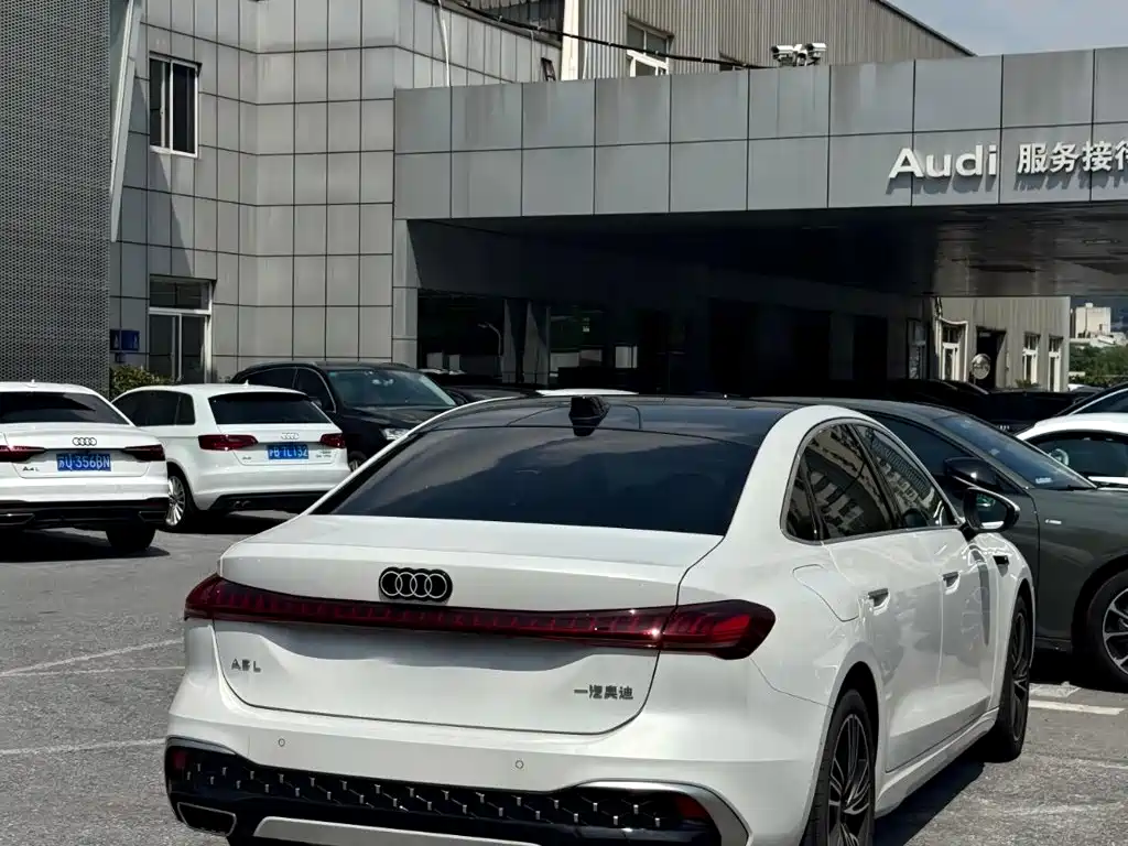 Audi A5L — миниатюра 4