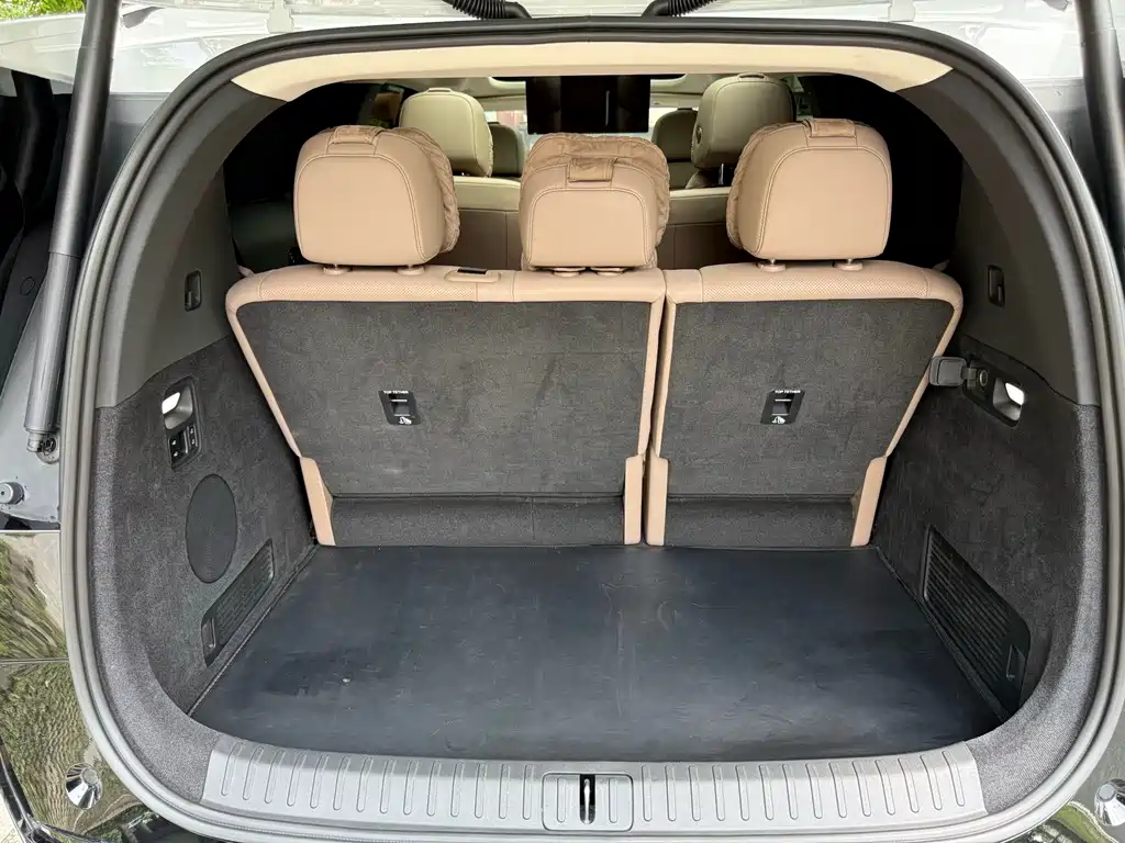 Li Auto Li MEGA — миниатюра 15