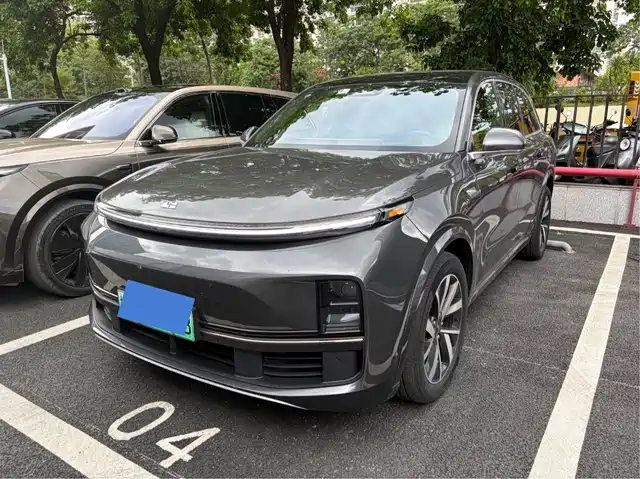Li Auto L8
