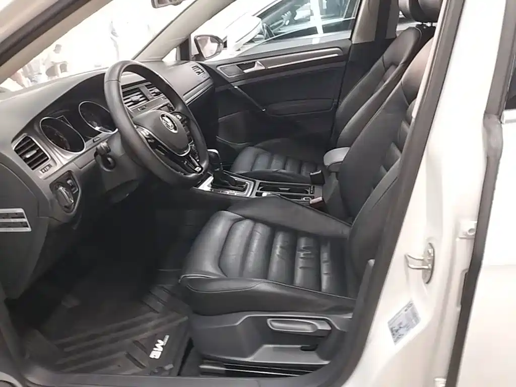 Volkswagen Golf — миниатюра 15