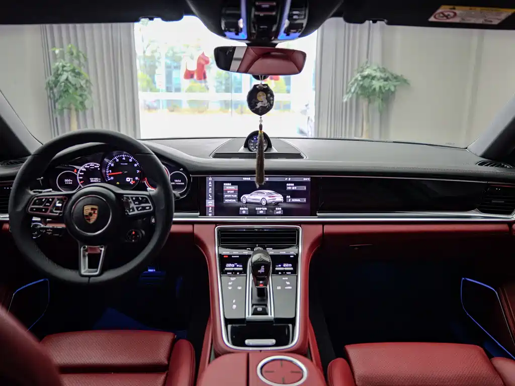 Porsche Panamera — миниатюра 9