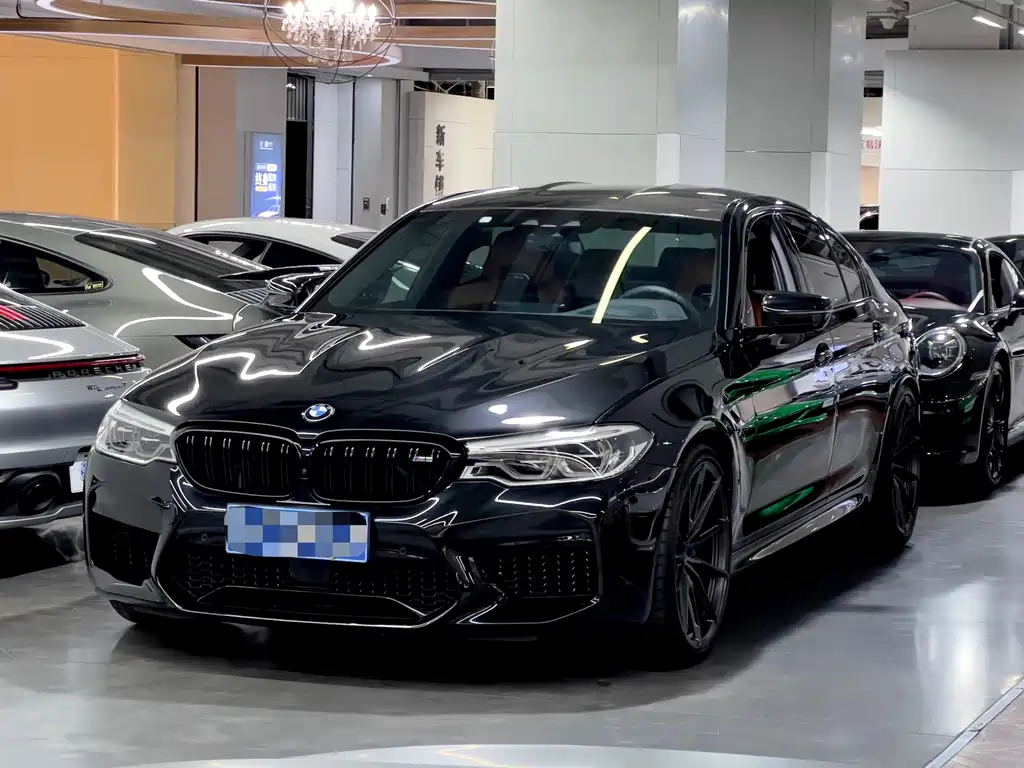 Купить BMW M5