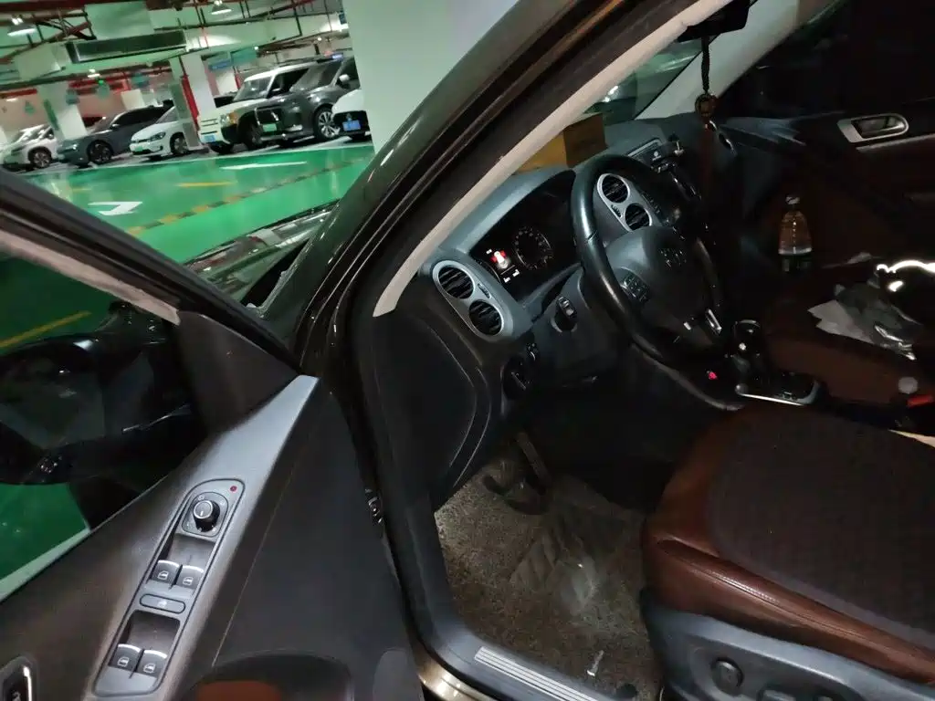 Volkswagen Tiguan — миниатюра 14