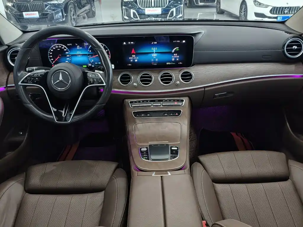 Mercedes-Benz E-Class — миниатюра 13