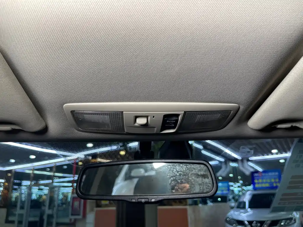Mitsubishi Outlander — миниатюра 11
