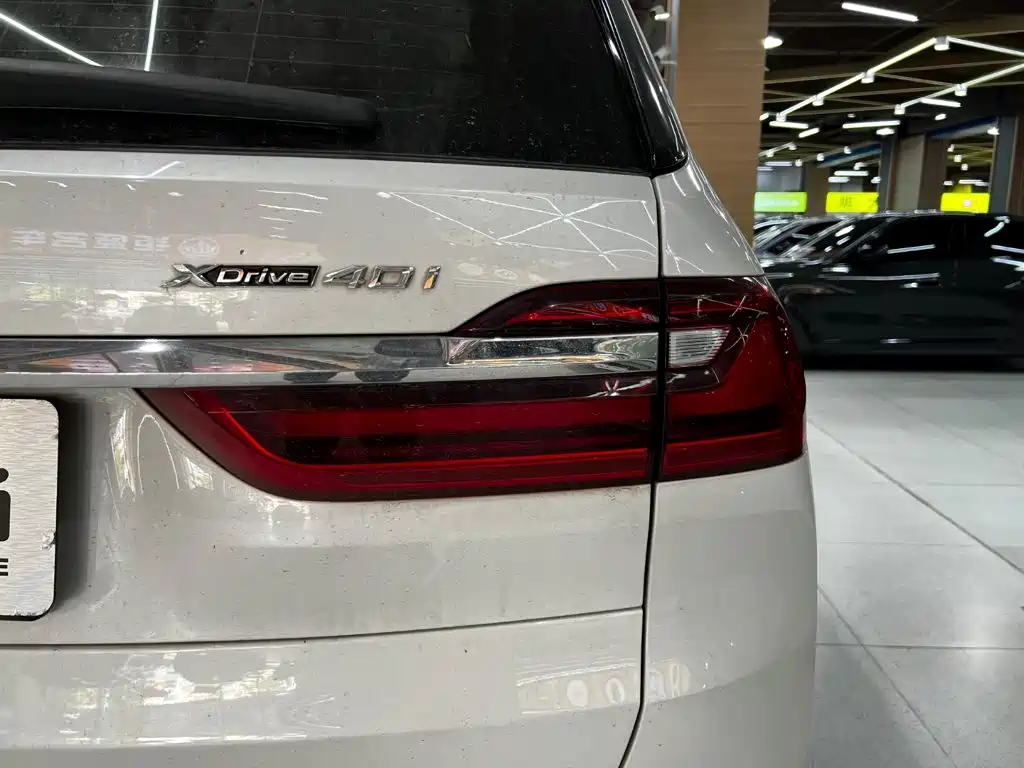BMW X7 — миниатюра 7