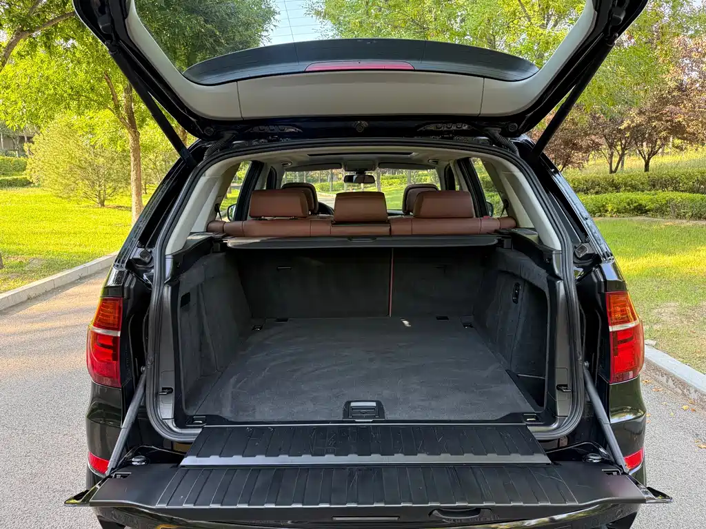 BMW X5 (Import) — миниатюра 30