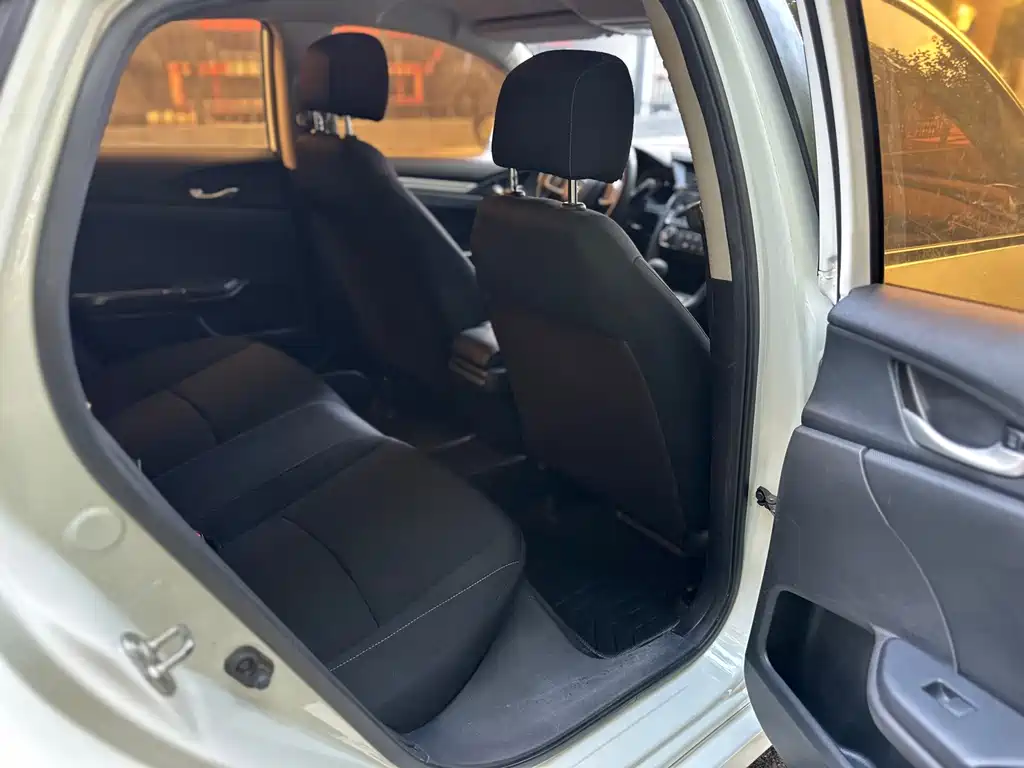 Honda Civic — миниатюра 14