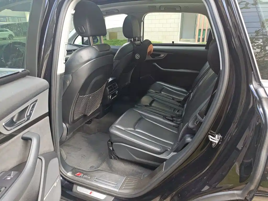 Audi Q7 — миниатюра 15