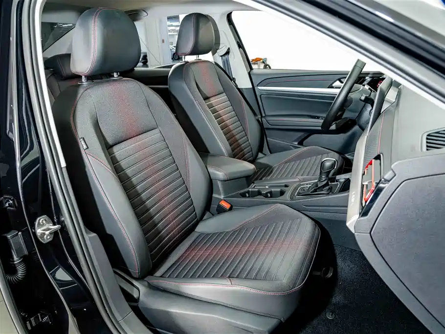Volkswagen Lavida — миниатюра 19