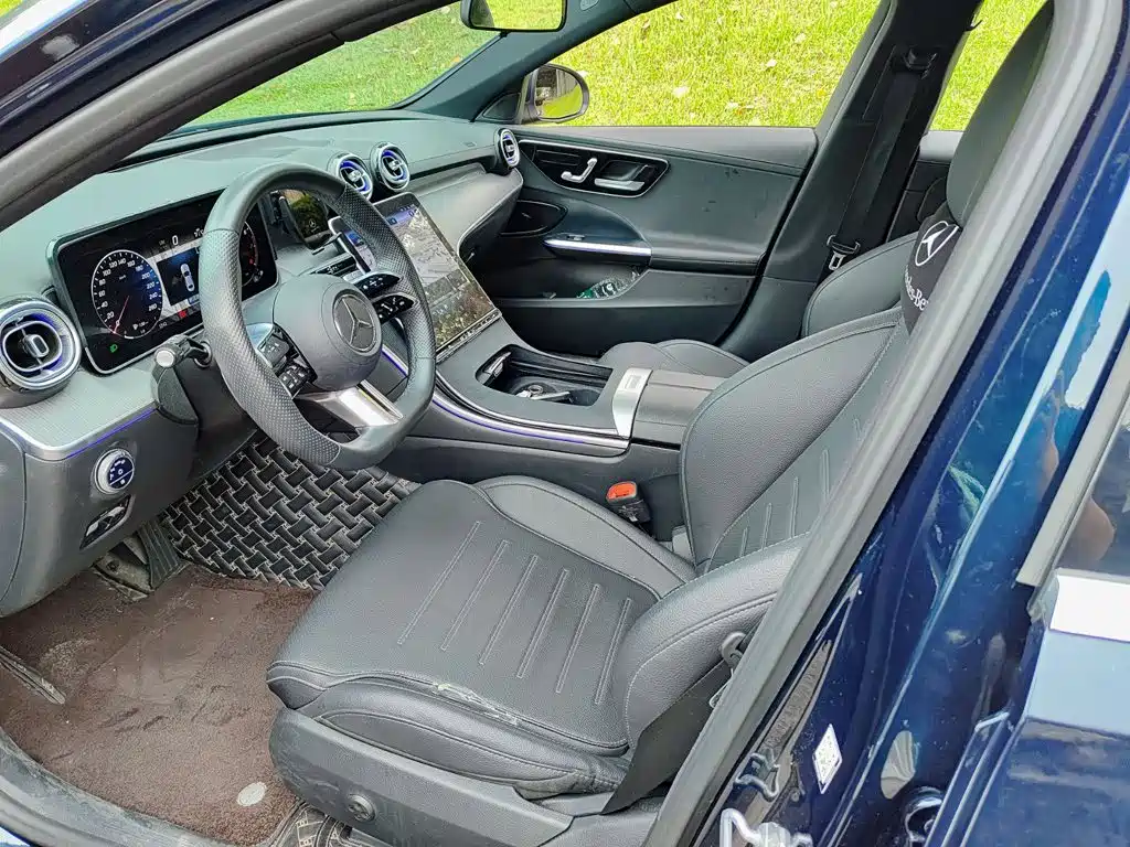 Mercedes-Benz C-Class — миниатюра 7