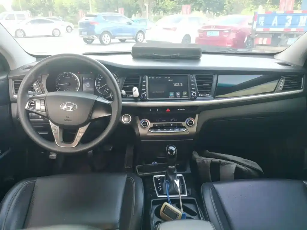 Hyundai Mistra — миниатюра 10
