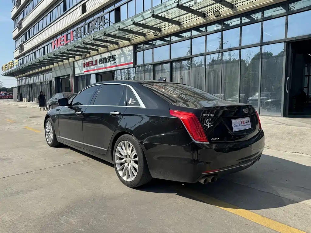 CADILLAC CT6