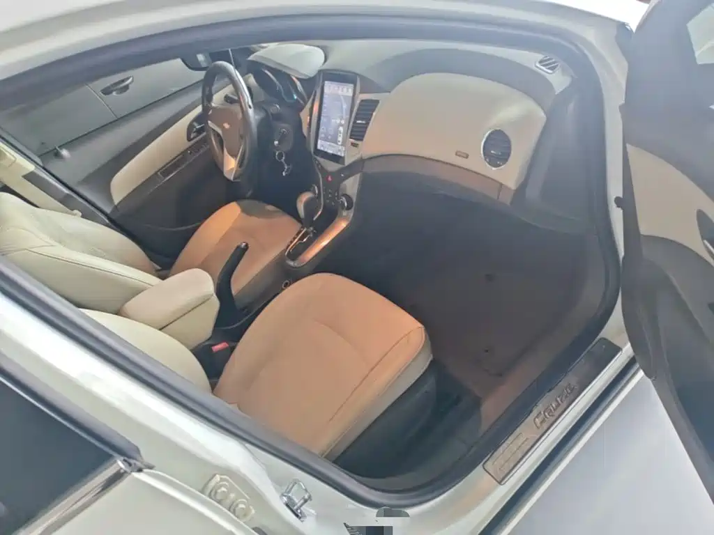 Chevrolet Cruze — миниатюра 9