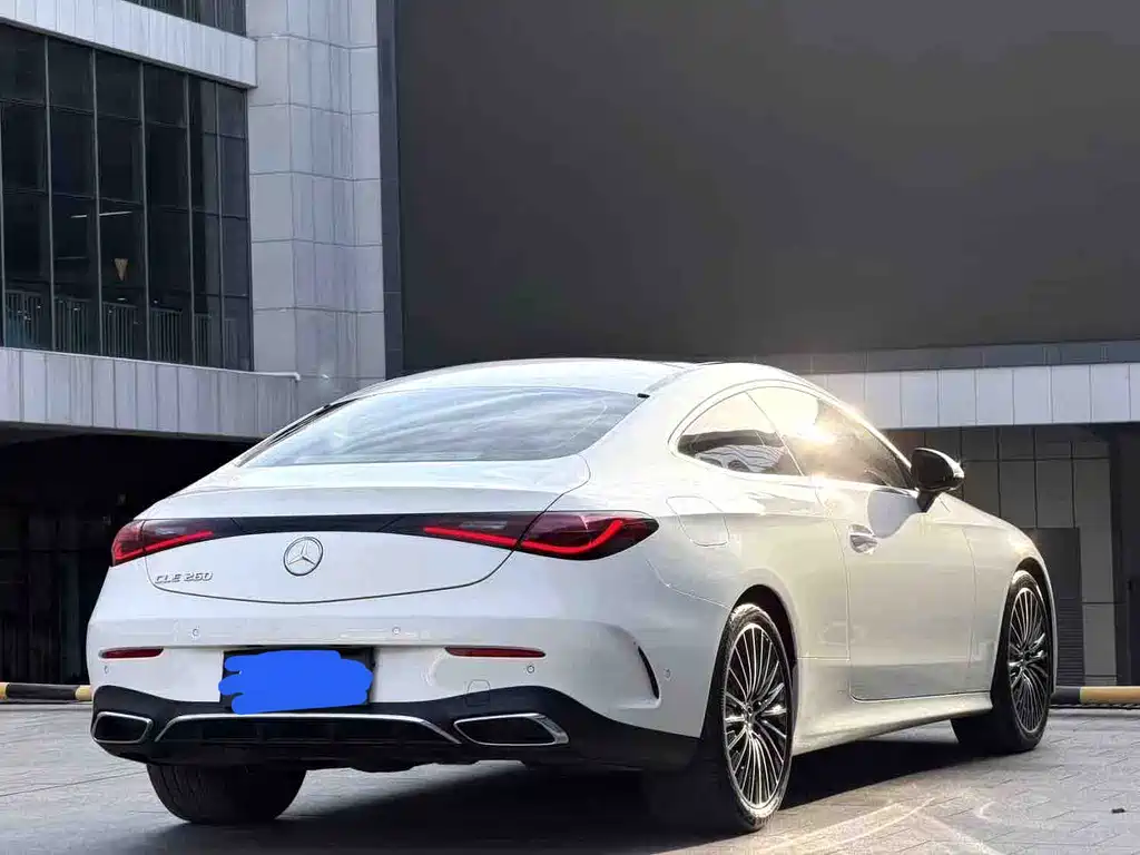 Mercedes-Benz CLE — миниатюра 13