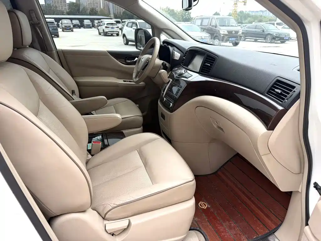 Nissan Quest — миниатюра 4